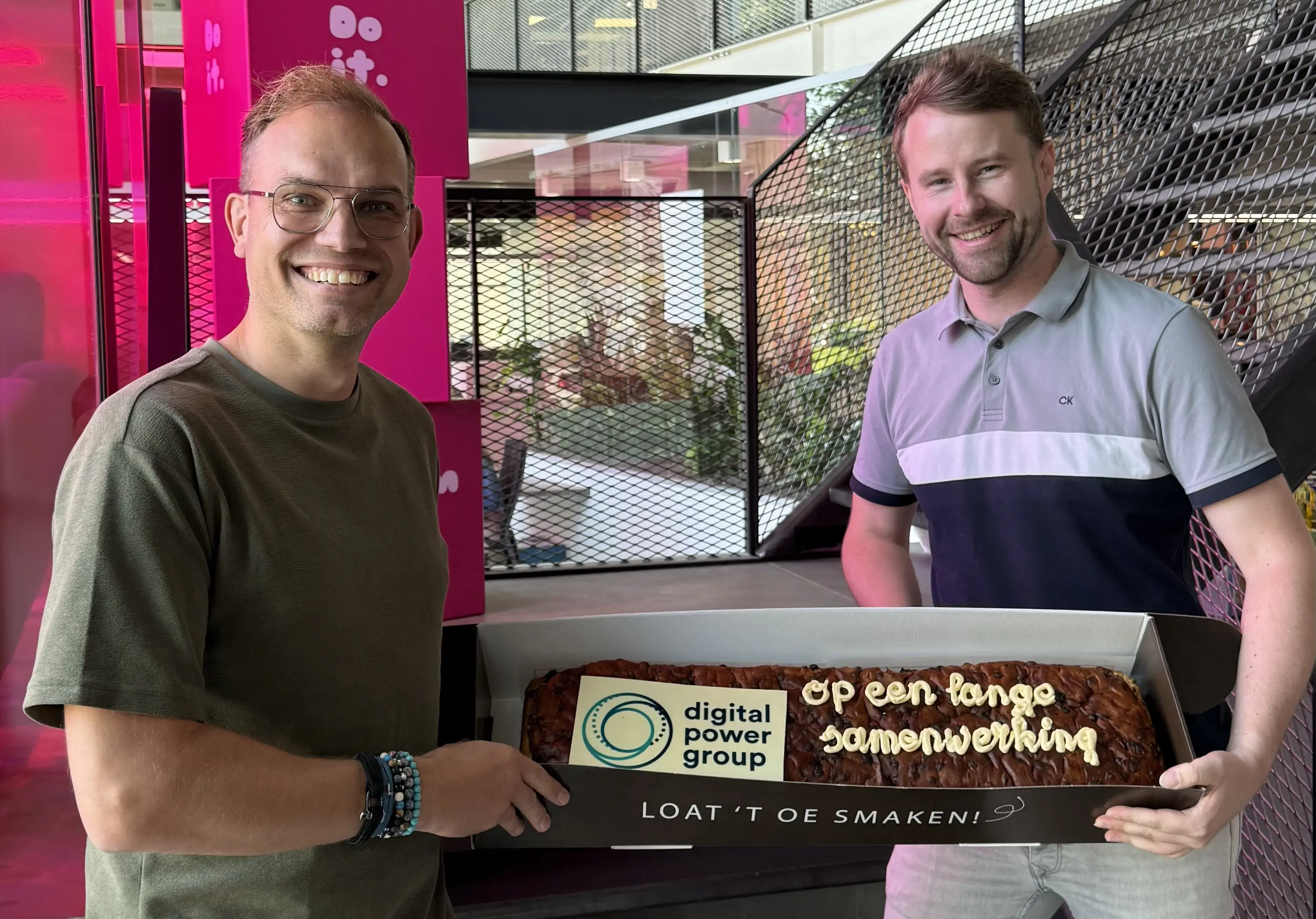 Samenwerking Adwise Academy en Human Talent Group voor blended learning en e-learning ai-geletterdheid